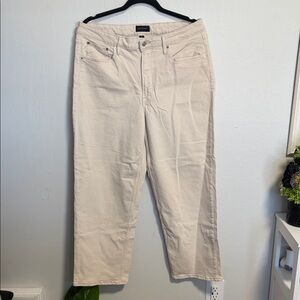 Women's Straight Leg Jeans in Cream
